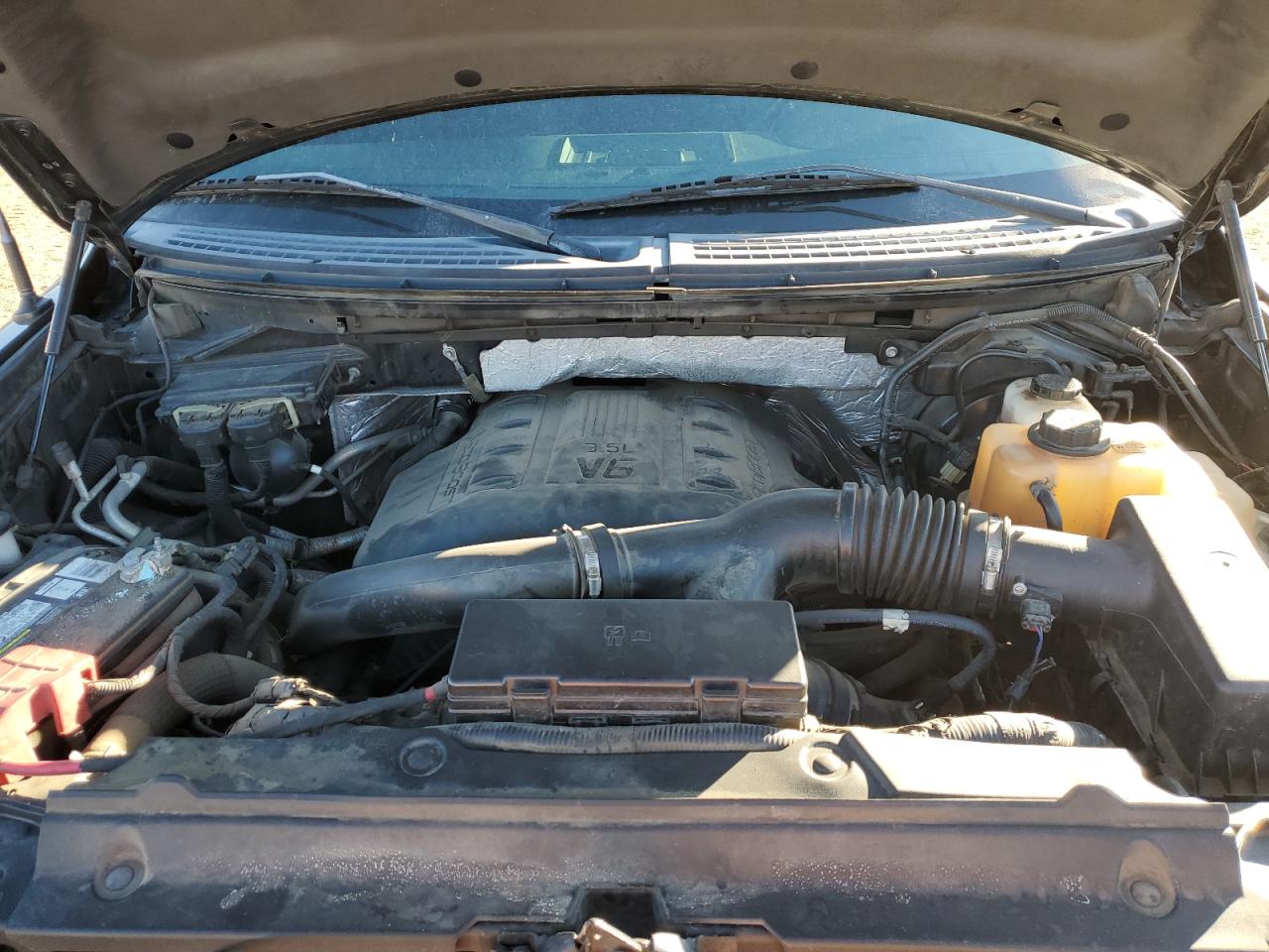 2011 Ford F-150 VIN 1FTFW1ET2BFD36492 Copart auction photo, front end damage thumbnail 11