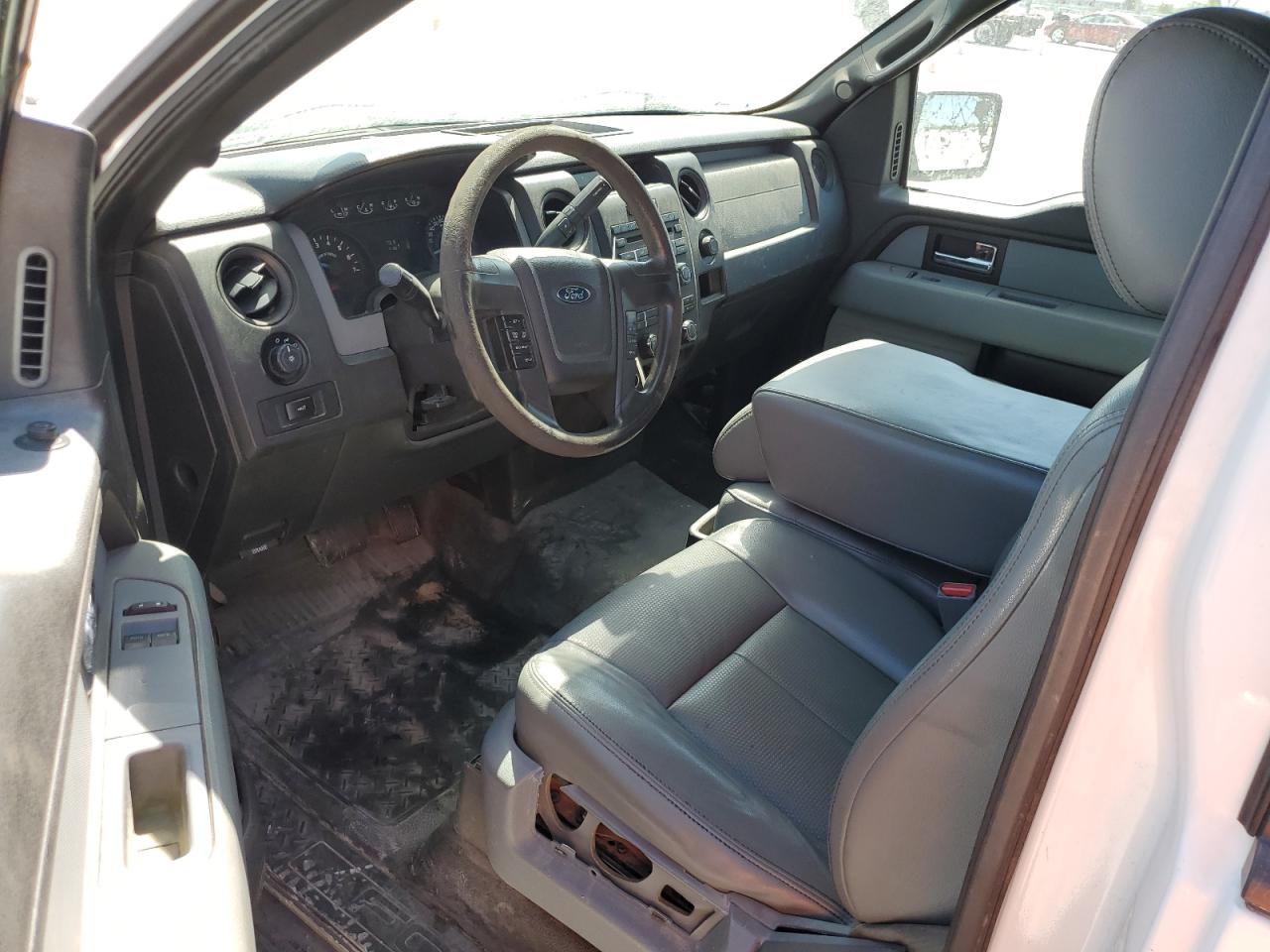2014 Ford F-150 VIN 1FTMF1CM5EKF16239 Copart auction photo, side / front end damage thumbnail 8