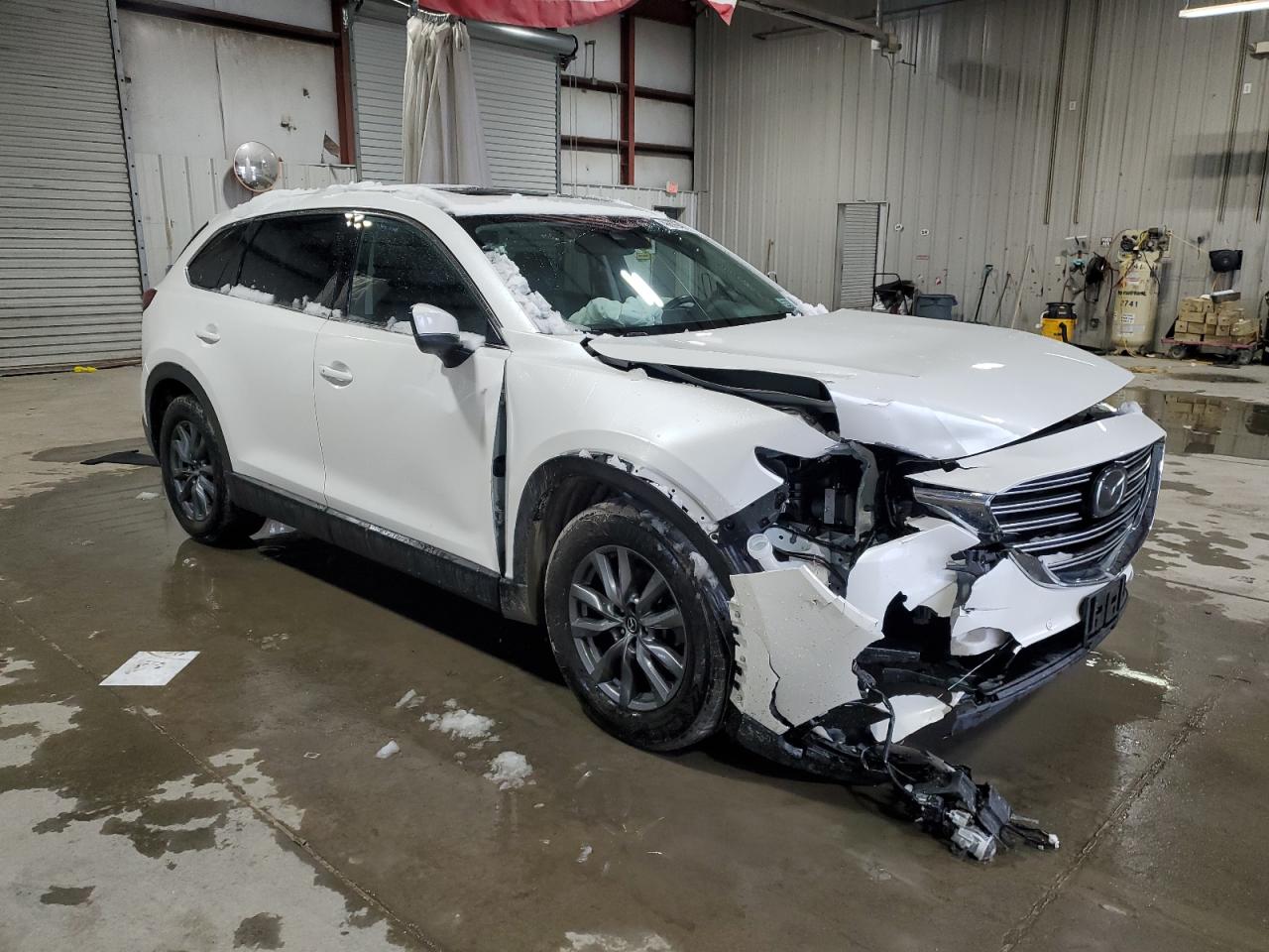 2022 Mazda CX-9 VIN JM3TCBCY7N0604340 Copart auction photo, front end damage thumbnail 4