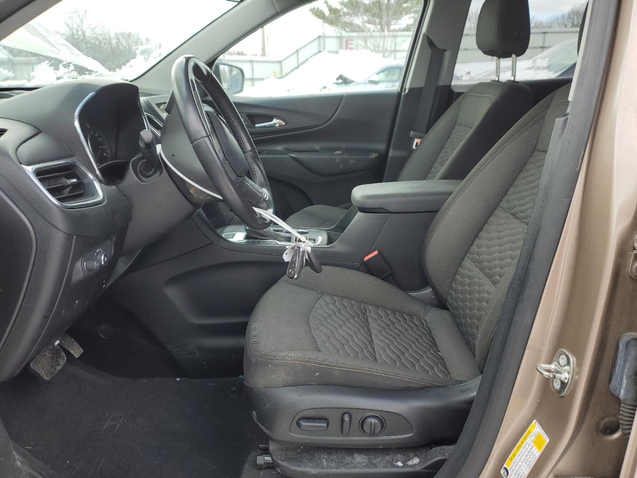 2019 Chevrolet Equinox VIN 2GNAXUEV7K6113215 Copart auction photo, front end / minor dent/scratches damage thumbnail 7