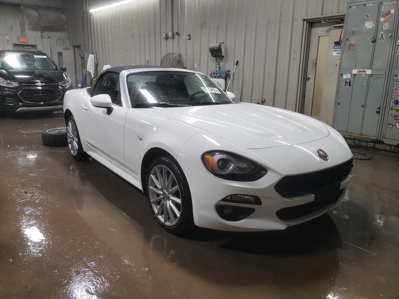 2017 Fiat 124 Spider VIN JC1NFAEK6H0111052 Copart auction photo, front end damage thumbnail 4