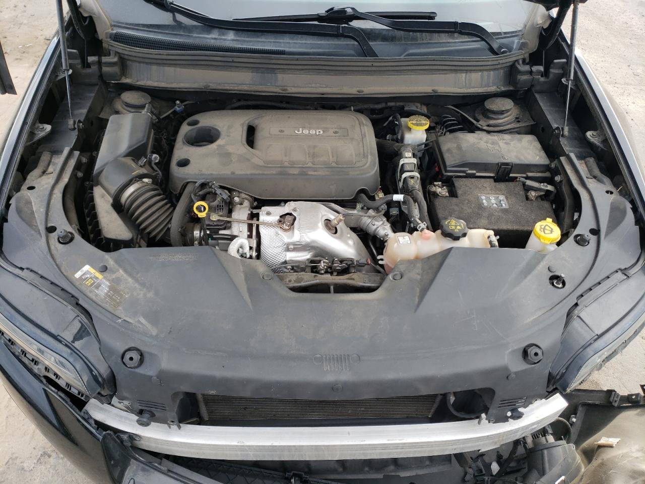 2019 Jeep Grand Cherokee VIN 1C4PJMDN7KD433528 Copart auction photo, side / front end damage thumbnail 13