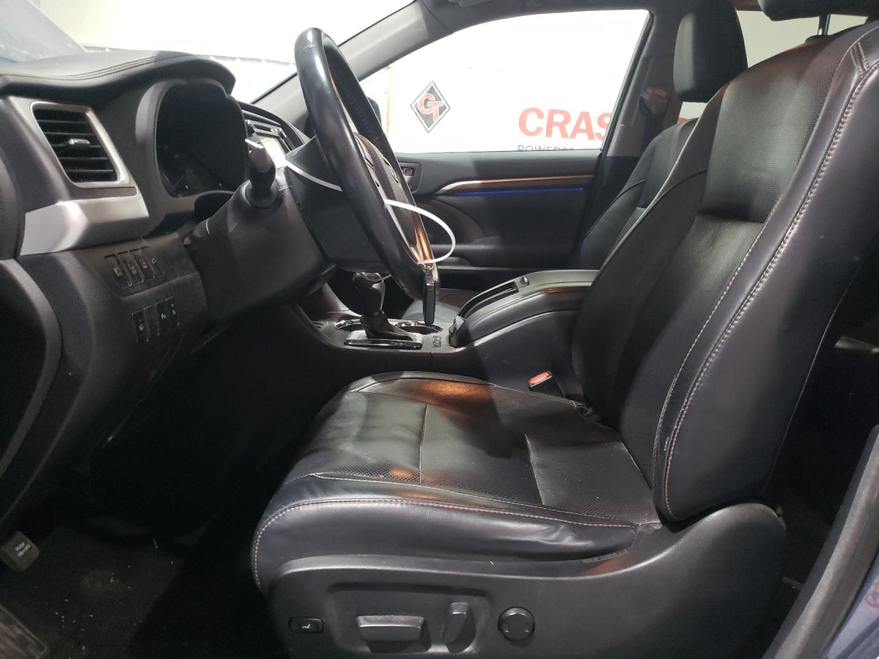 2016 Toyota Highlander VIN 5TDYKRFH4GS153289 Copart auction photo, front end / side damage thumbnail 7