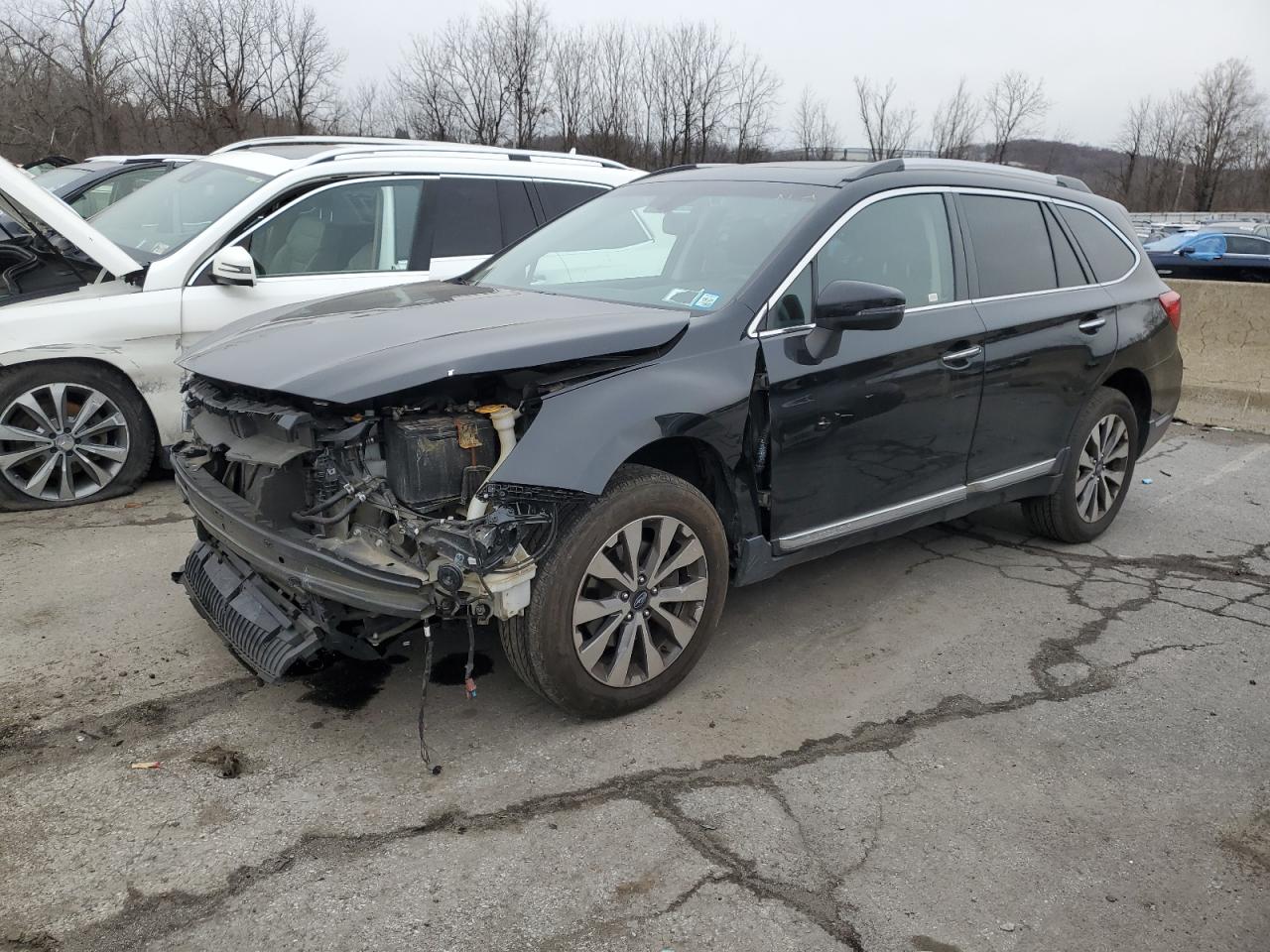 2018 Subaru Outback VIN 4S4BSETC9J3324372