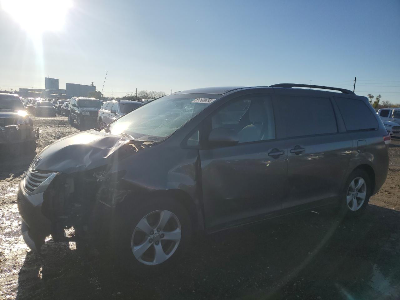 2011 Toyota Sienna VIN 5TDKK3DC3BS036922