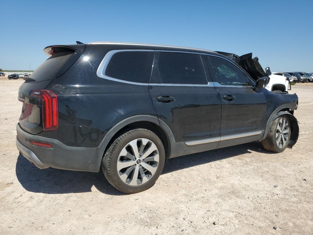2022 KIA Telluride VIN 5XYP34HC0NG308833 Copart auction photo, front end damage thumbnail 3