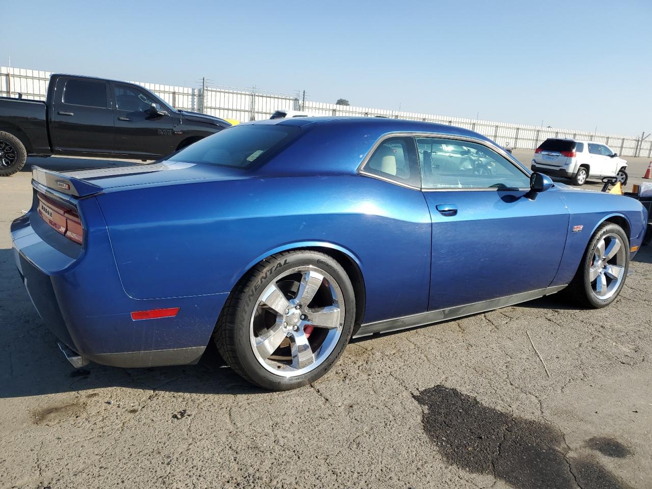 2011 Dodge Challenger VIN 2B3CJ7DJ8BH505239 Copart auction photo, side / undercarriage damage thumbnail 3