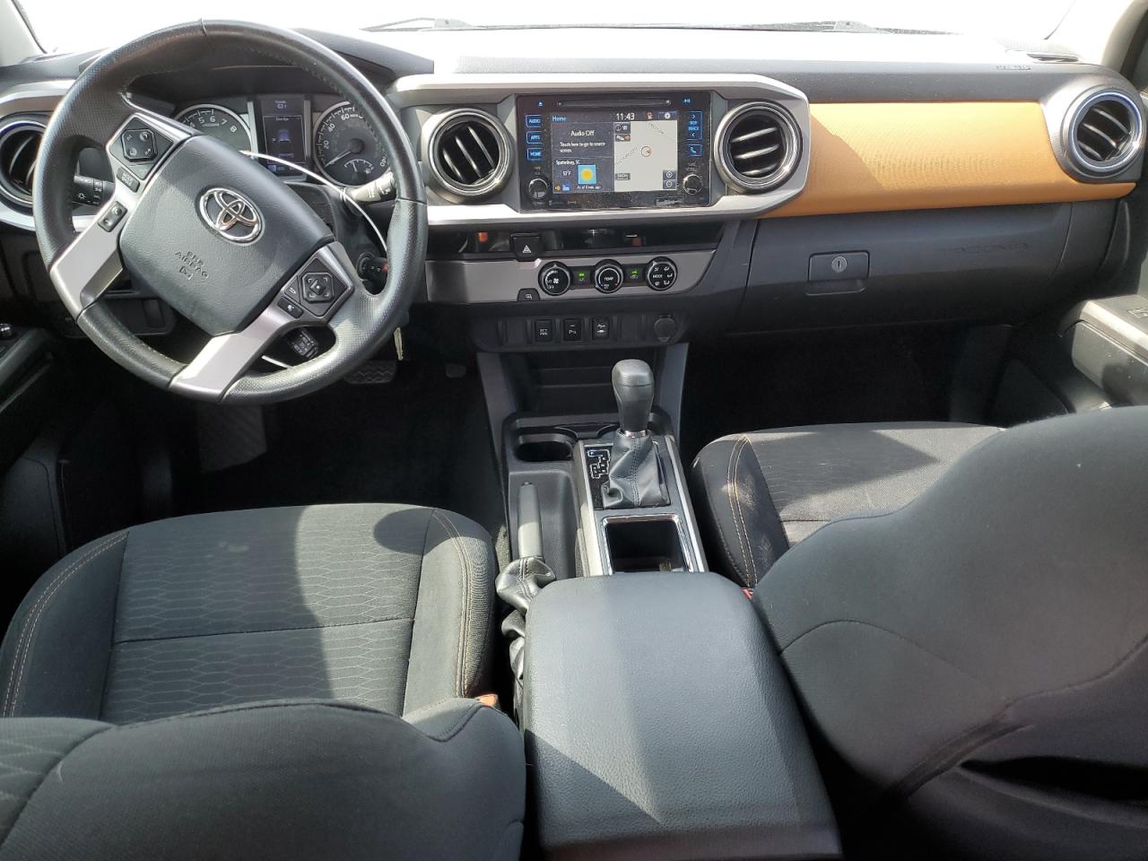 2017 Toyota Tacoma VIN 5TFAZ5CNXHX045741 Copart auction photo, front end damage thumbnail 8