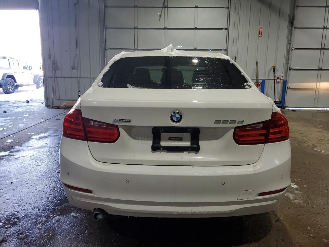 2015 BMW 3er VIN WBA3D5C53FK290718 Copart auction photo, side / front end damage thumbnail 6