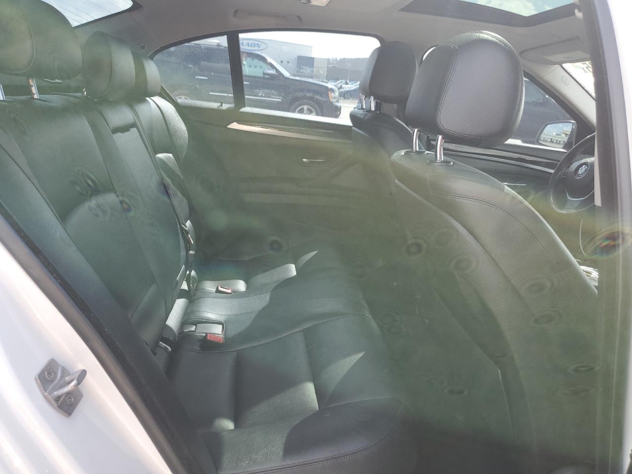 2016 BMW 5er VIN WBA5A7C59GG144289 Copart auction photo, front end damage thumbnail 10