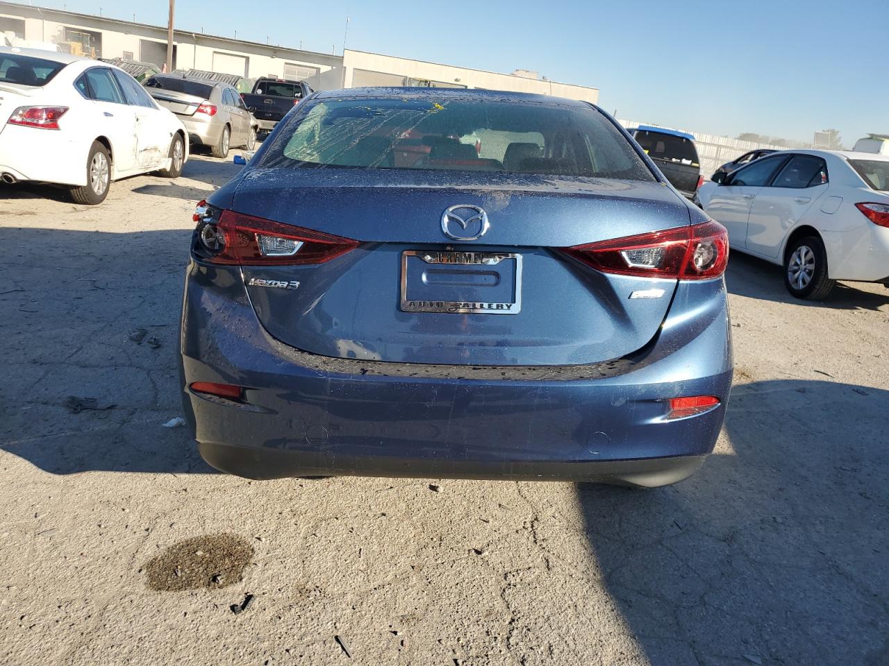 2017 Mazda 3 VIN 3MZBN1U78HM123543 Copart auction photo, front end / side damage thumbnail 6