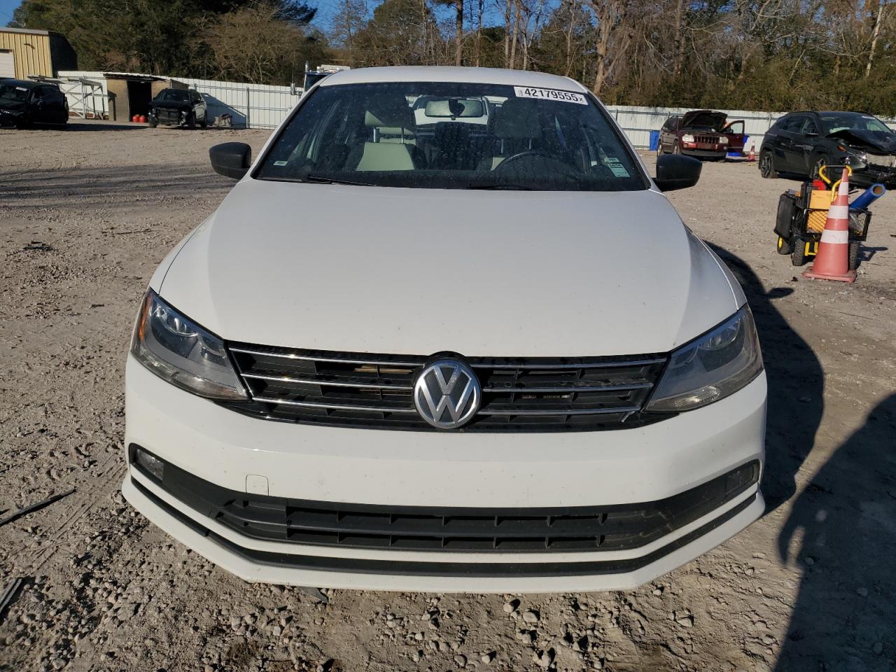2016 Volkswagen Jetta VIN 3VWB17AJ9GM256339 Copart auction photo, rear end damage thumbnail 5