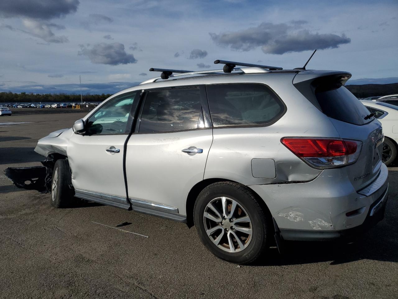 2016 Nissan Pathfinder VIN 5N1AR2MM8GC606573 Copart auction photo, all over damage thumbnail 2