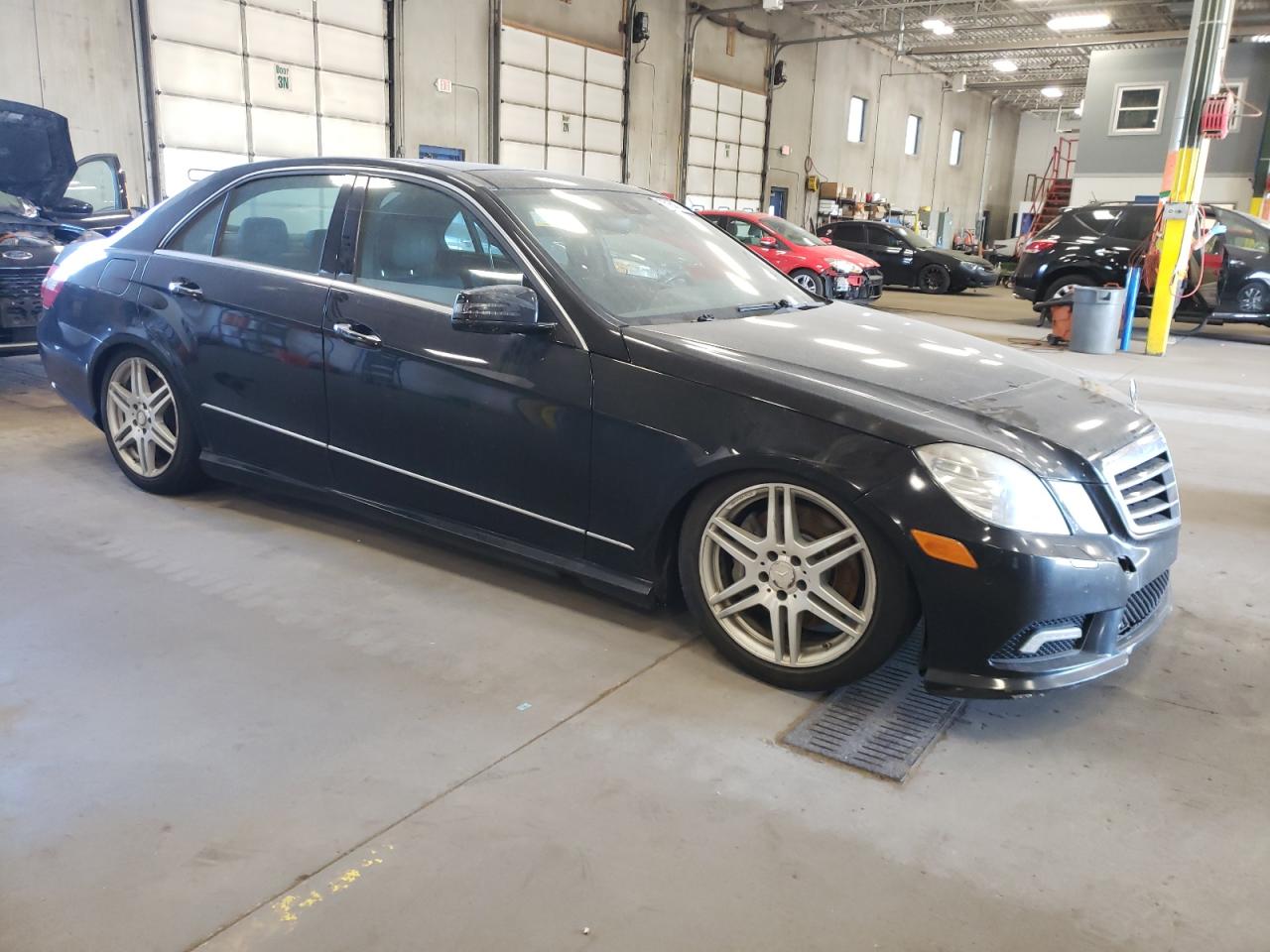 2010 Mercedes-Benz E-klasse VIN WDDHF9AB1AA156202 Copart auction photo, all over damage thumbnail 4