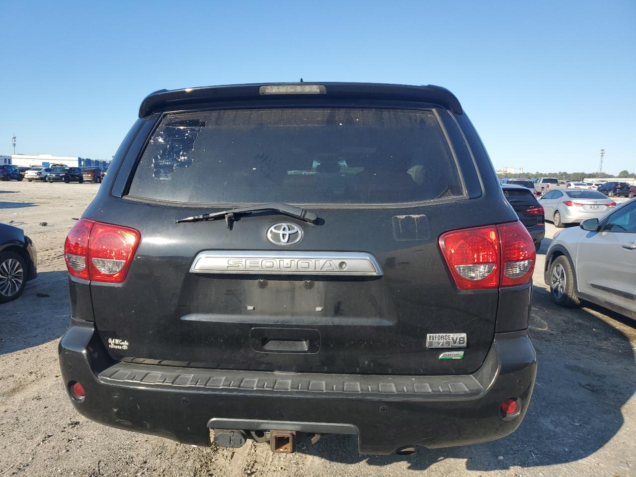 2016 Toyota Sequoia VIN 5TDDW5G18GS144639 Copart auction photo, front end damage thumbnail 6