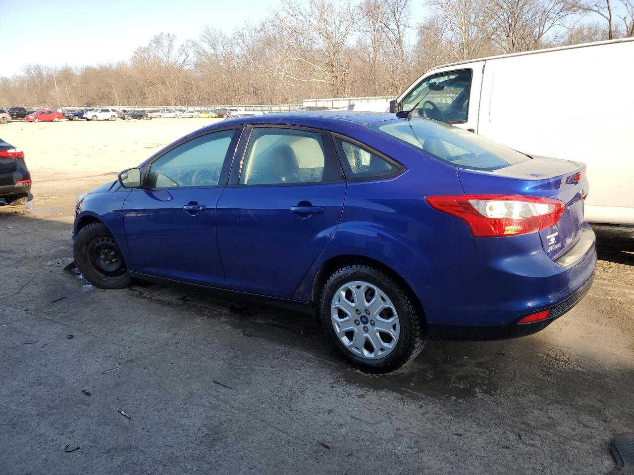 2012 Ford Focus VIN 1FAHP3F22CL233587 Copart auction photo, front end damage thumbnail 2