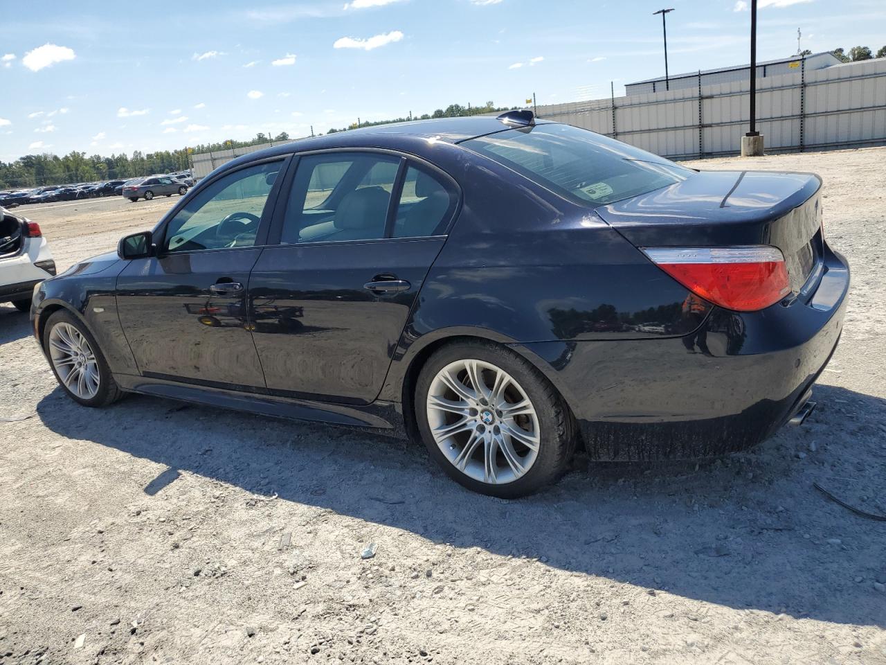 2010 BMW 5er VIN WBANU5C57AC125749 Copart auction photo, water/flood damage thumbnail 2