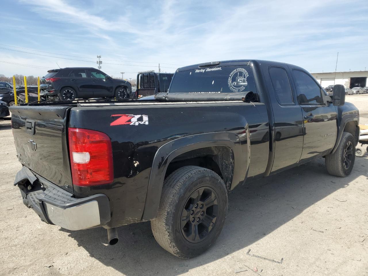 2011 Chevrolet Silverado VIN 1GCRKSE31BZ318417 Copart auction photo, rear end / minor dent/scratches damage thumbnail 3