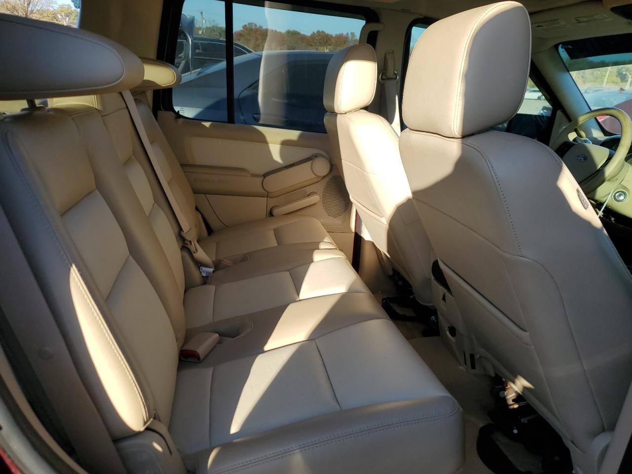 2006 Ford Explorer VIN 1FMEU74E46UB29879 Copart auction photo, rear end / minor dent/scratches damage thumbnail 11