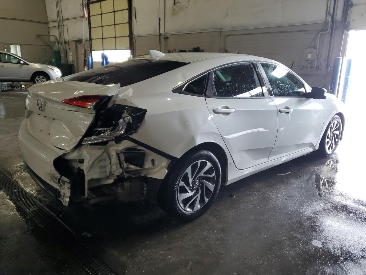 2017 Honda Civic VIN 19XFC2F75HE012374 Copart auction photo, rear end damage thumbnail 3