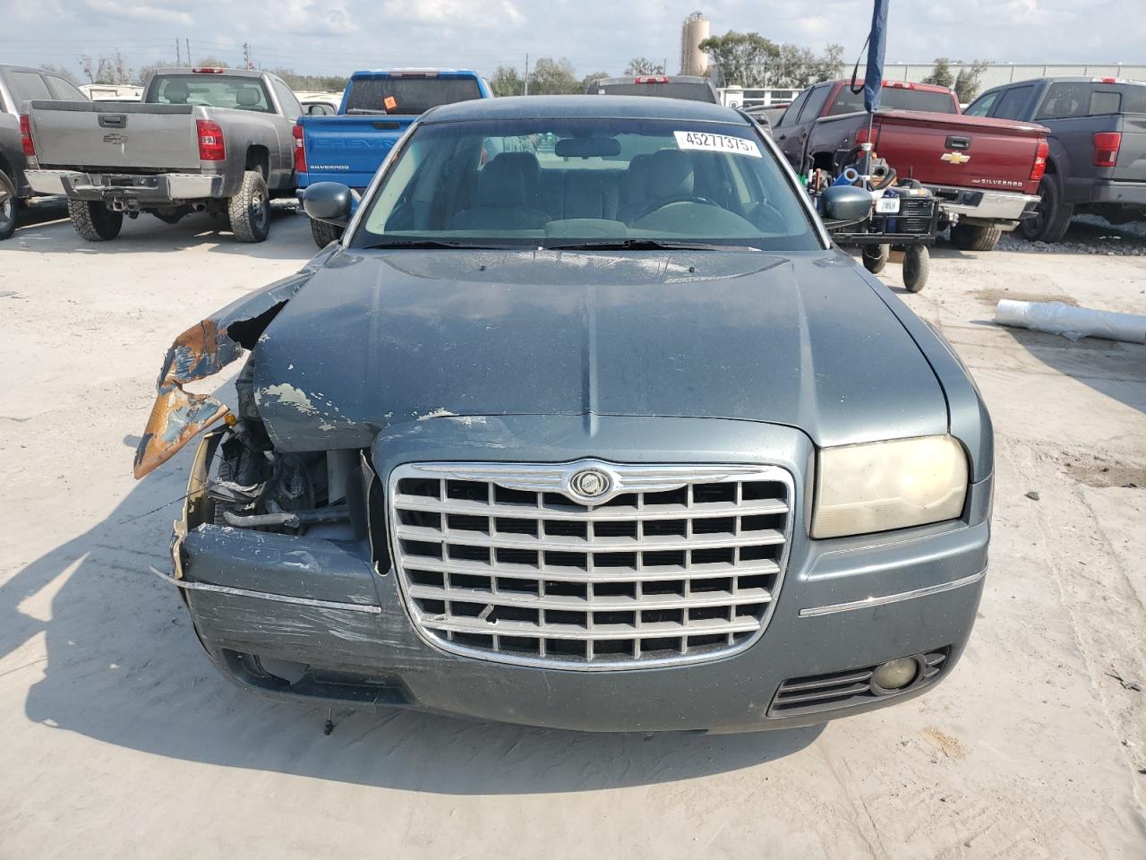 2006 Chrysler 300 VIN 2C3KA53G66H350267 Copart auction photo, front end damage thumbnail 5