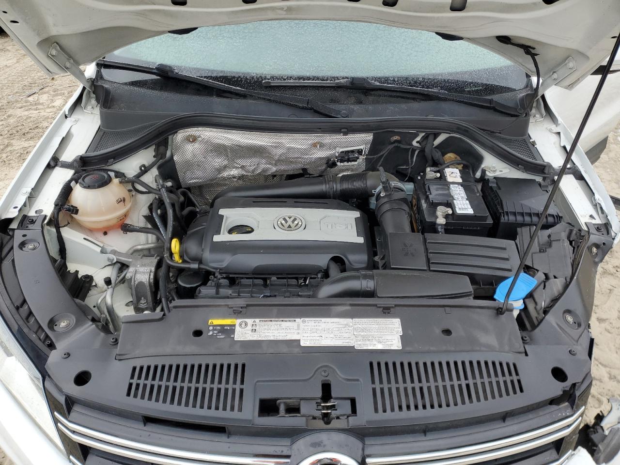 2017 Volkswagen Tiguan VIN WVGBV7AX9HK046906 Copart auction photo, front end / undercarriage damage thumbnail 14