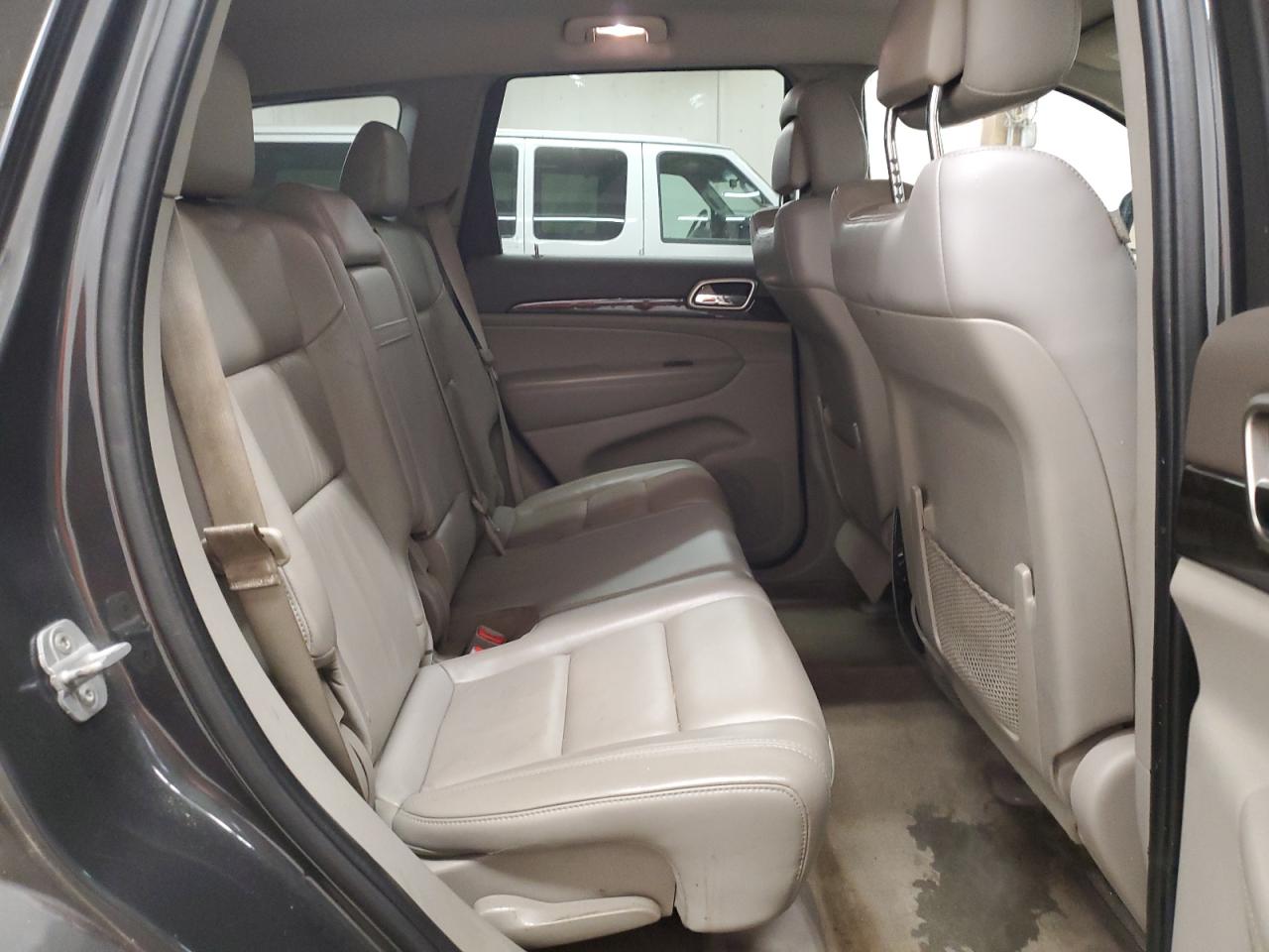 2011 Jeep Grand Cherokee VIN 1J4RR4GG2BC705577 Copart auction photo, side / hail damage thumbnail 11