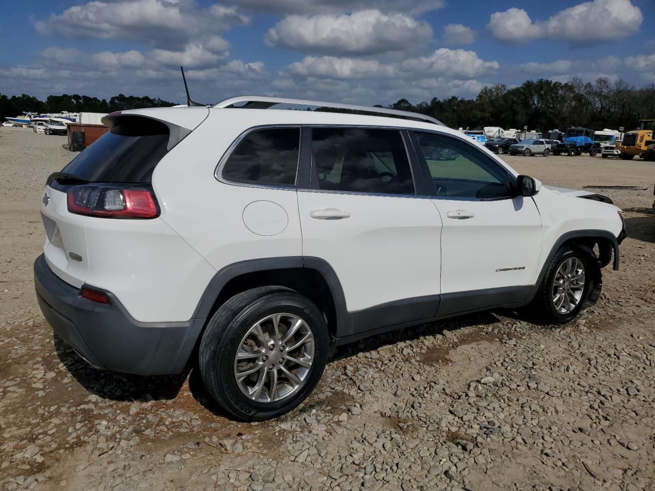 2019 Jeep Grand Cherokee VIN 1C4PJLLXXKD153003 Copart auction photo, front end / minor dent/scratches damage thumbnail 3