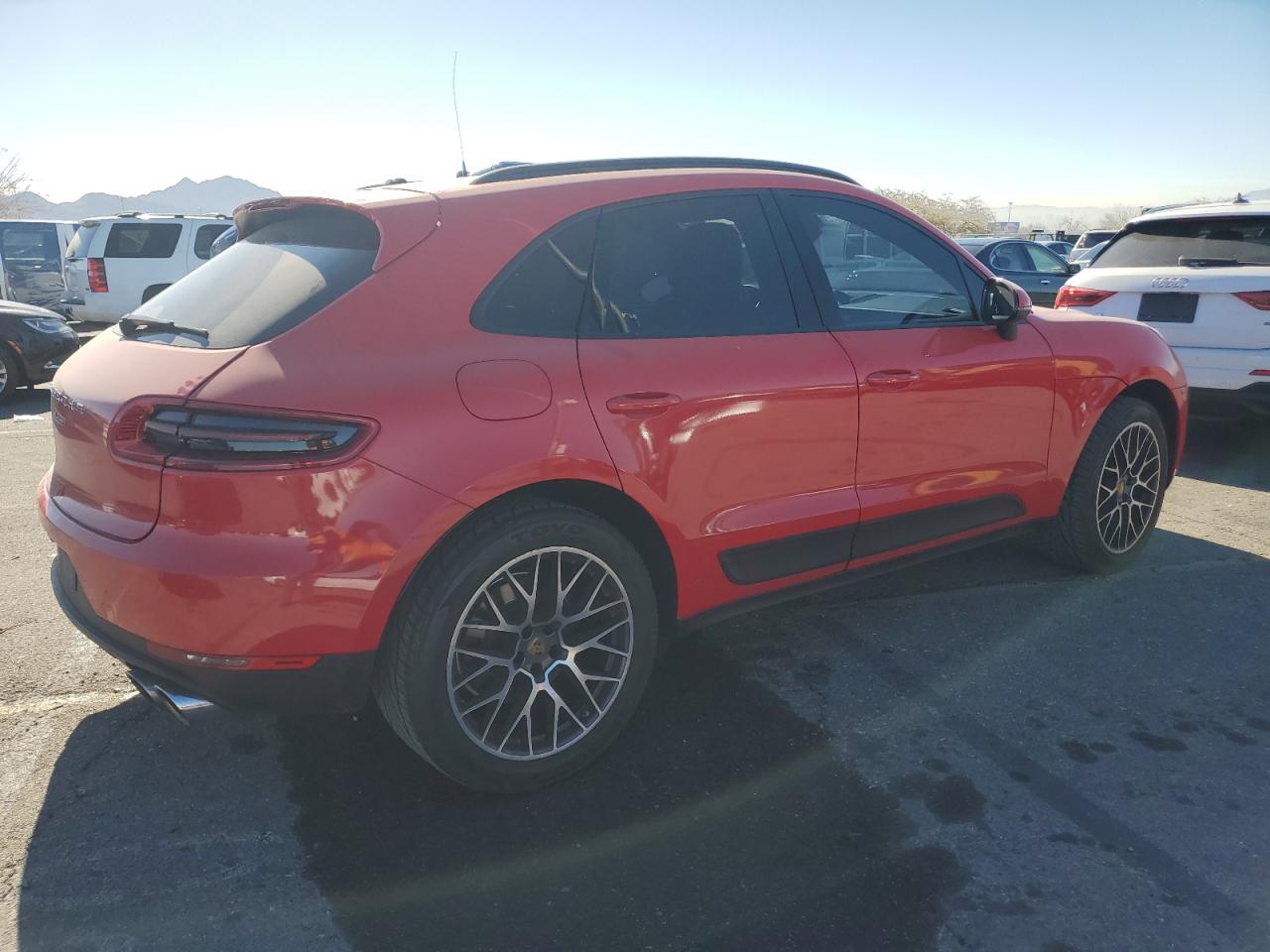 2018 Porsche Macan VIN WP1AA2A52JLB20145 Copart auction photo, undercarriage / mechanical damage thumbnail 3