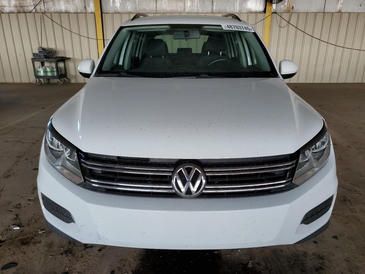 2017 Volkswagen Tiguan VIN WVGAV7AX0HK043176 Copart auction photo, rear end / minor dent/scratches damage thumbnail 5