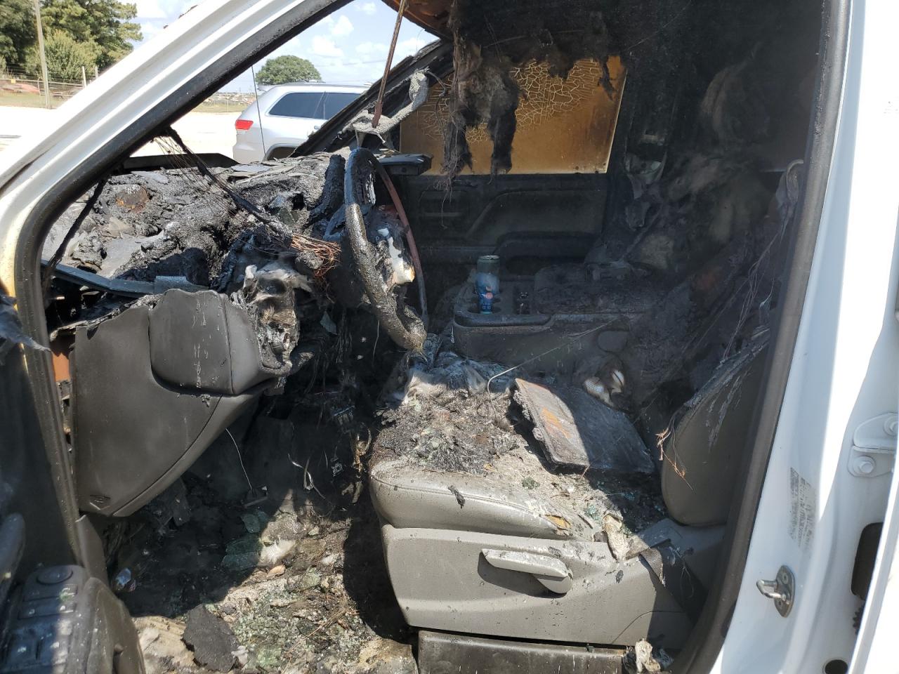 2018 Chevrolet Silverado VIN 1GB4KYCY6JF158938 Copart auction photo, burn damage thumbnail 7