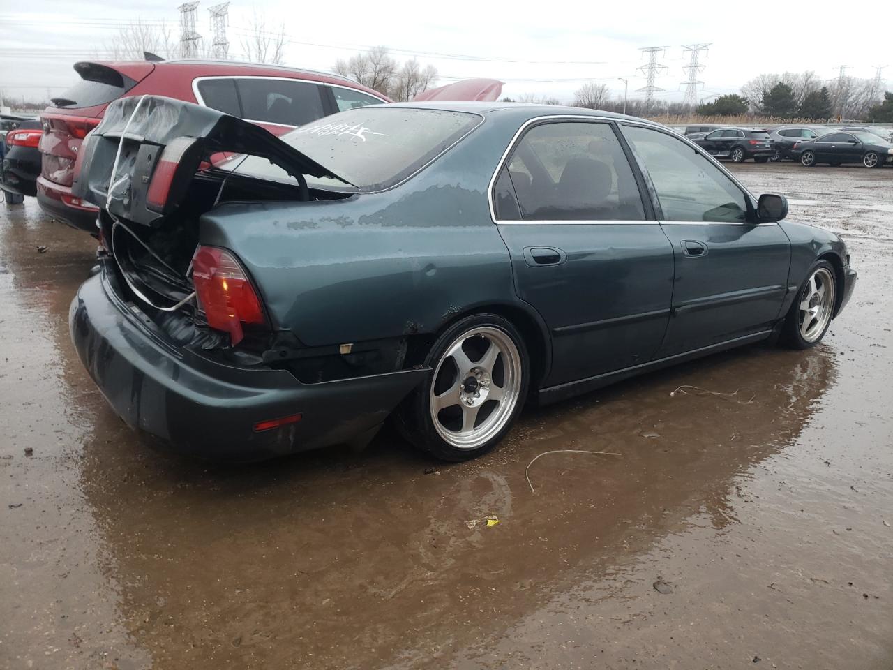 1996 Honda Accord VIN 1HGCD5639TA161978 Copart auction photo, rear end damage thumbnail 3