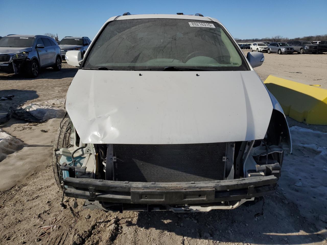 2012 KIA Sedona VIN KNDMH4C72C6463155 Copart auction photo, front end damage thumbnail 5