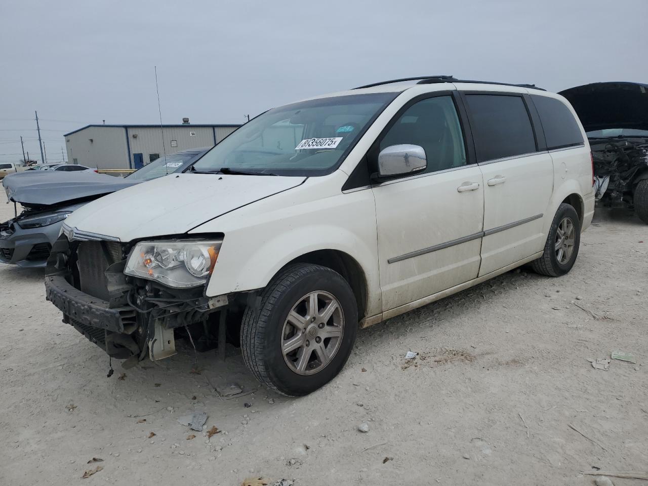 2010 Chrysler Town & Country VIN 2A4RR5D17AR495151