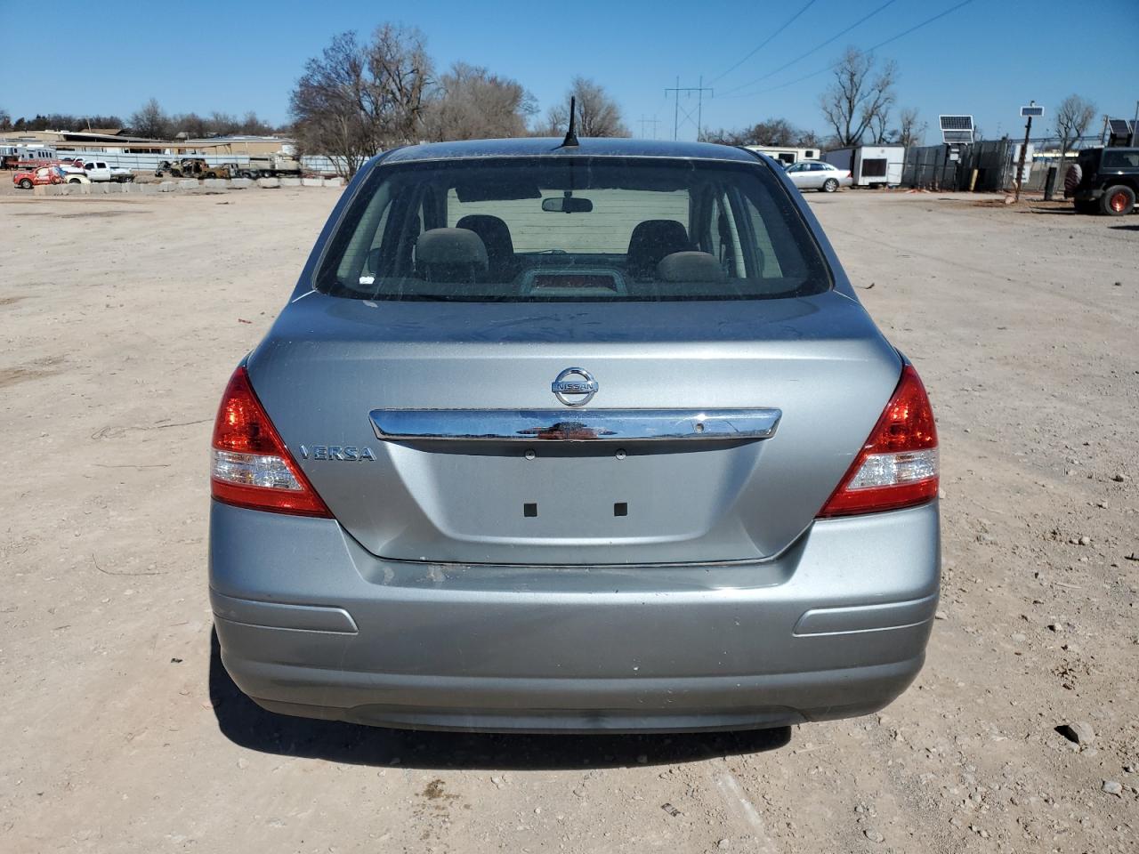 2011 Nissan Versa VIN 3N1BC1AP0BL390835 Copart auction photo, front end / minor dent/scratches damage thumbnail 6