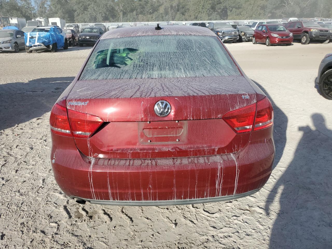 2015 Volkswagen Passat VIN 1VWAT7A30FC033968 Copart auction photo, front end / side damage thumbnail 6