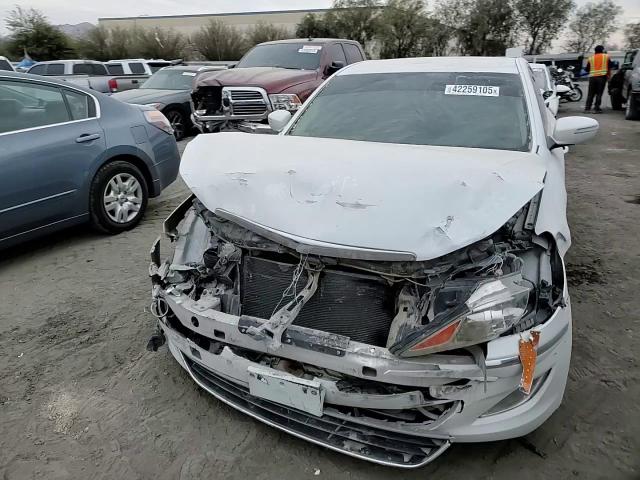 2013 Hyundai Genesis VIN KMHGC4DD8DU243494 Copart auction photo, front end damage thumbnail 10