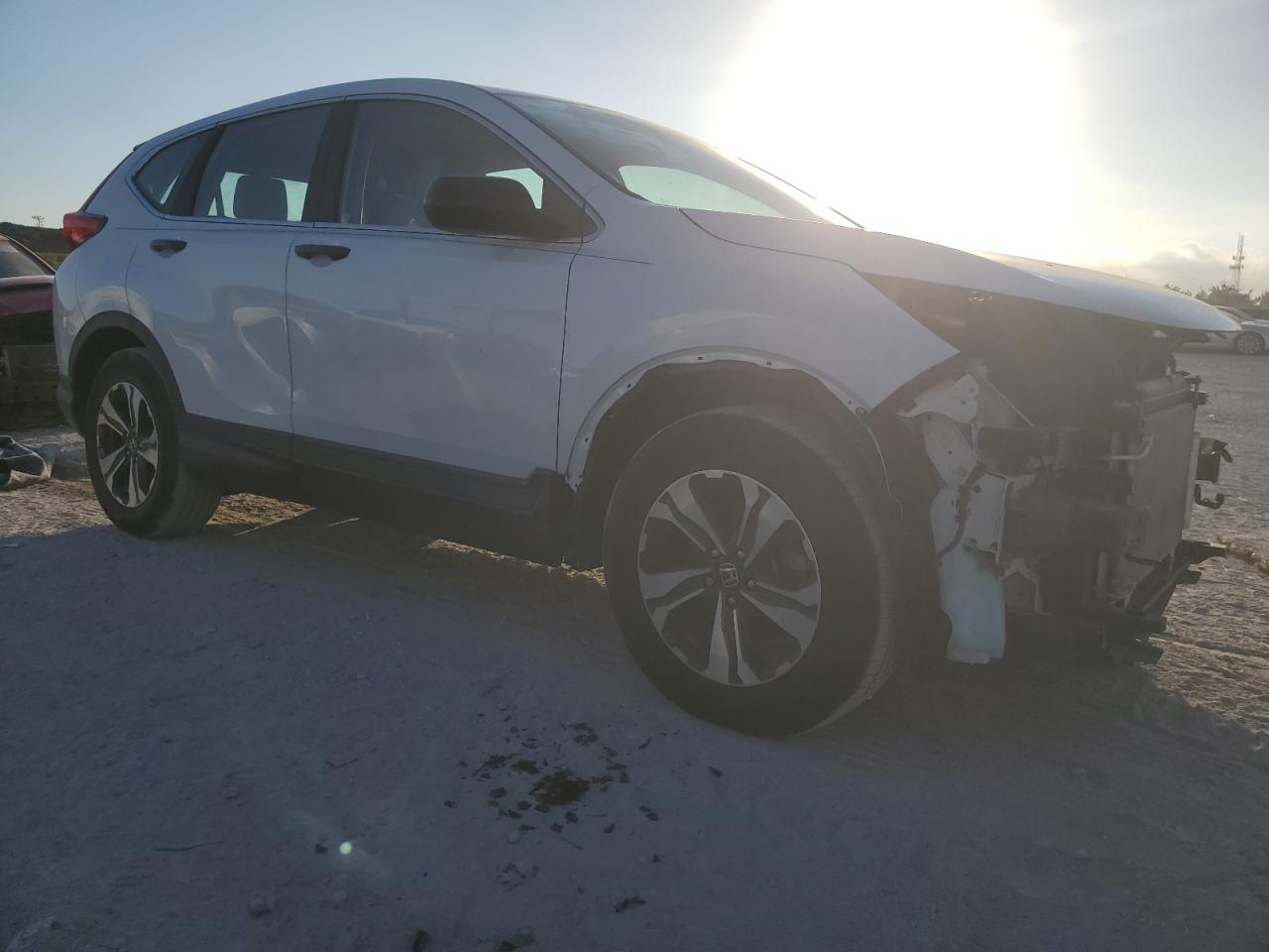 2019 Honda CR-V VIN 2HKRW5H30KH408439 Copart auction photo, front end / minor dent/scratches damage thumbnail 4