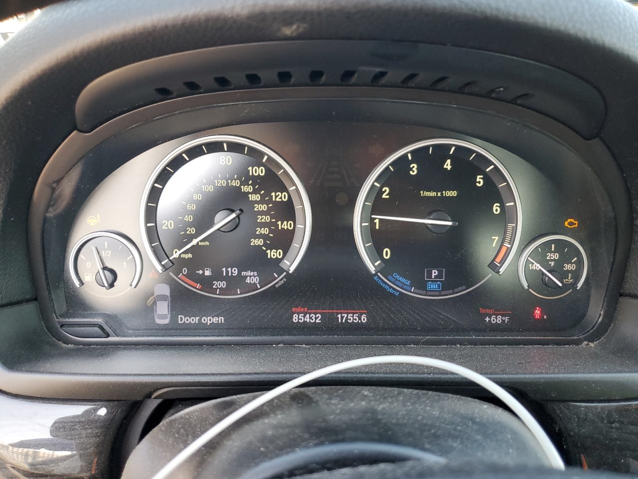 2013 BMW 5er VIN WBAFZ9C54DD090471 Copart auction photo, normal wear damage thumbnail 9