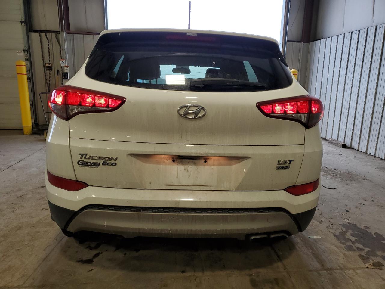 2017 Hyundai Tucson VIN KM8J3CA24HU302534 Copart auction photo, front end damage thumbnail 6