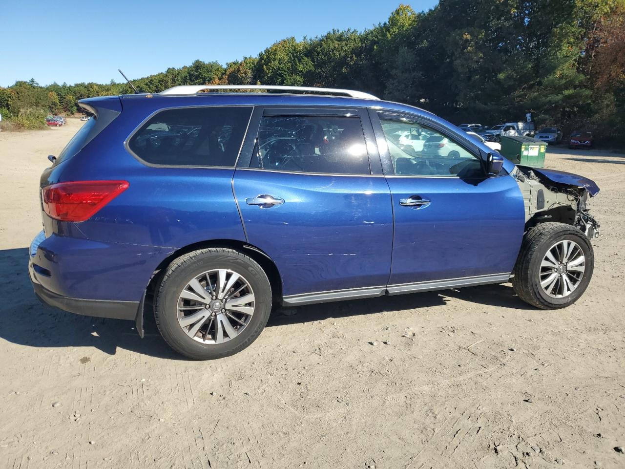 2017 Nissan Pathfinder VIN 5N1DR2MM5HC904285 Copart auction photo, front end damage thumbnail 3