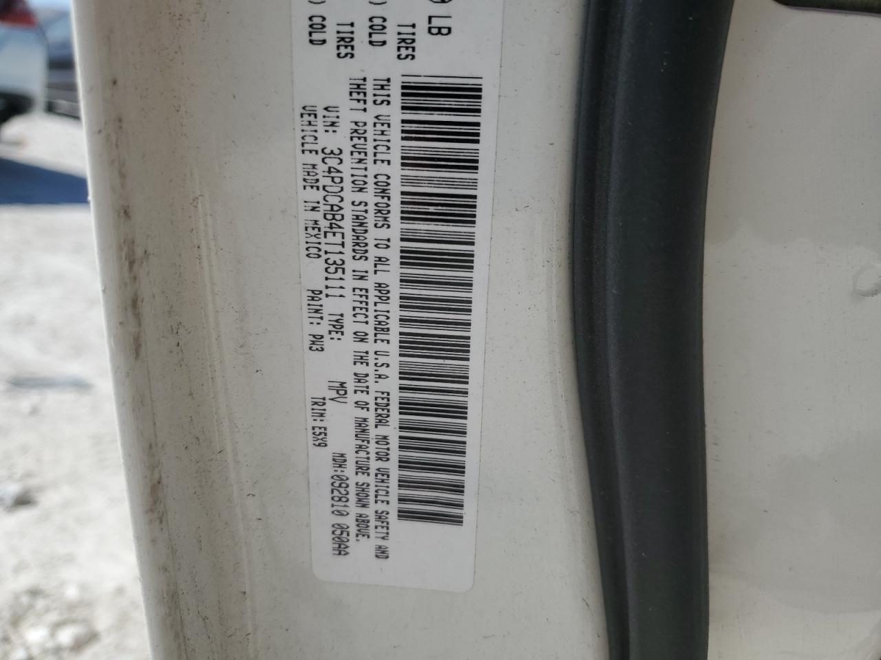 2014 Dodge Journey VIN 3C4PDCAB4ET135111 Copart auction photo, front end / minor dent/scratches damage thumbnail 15