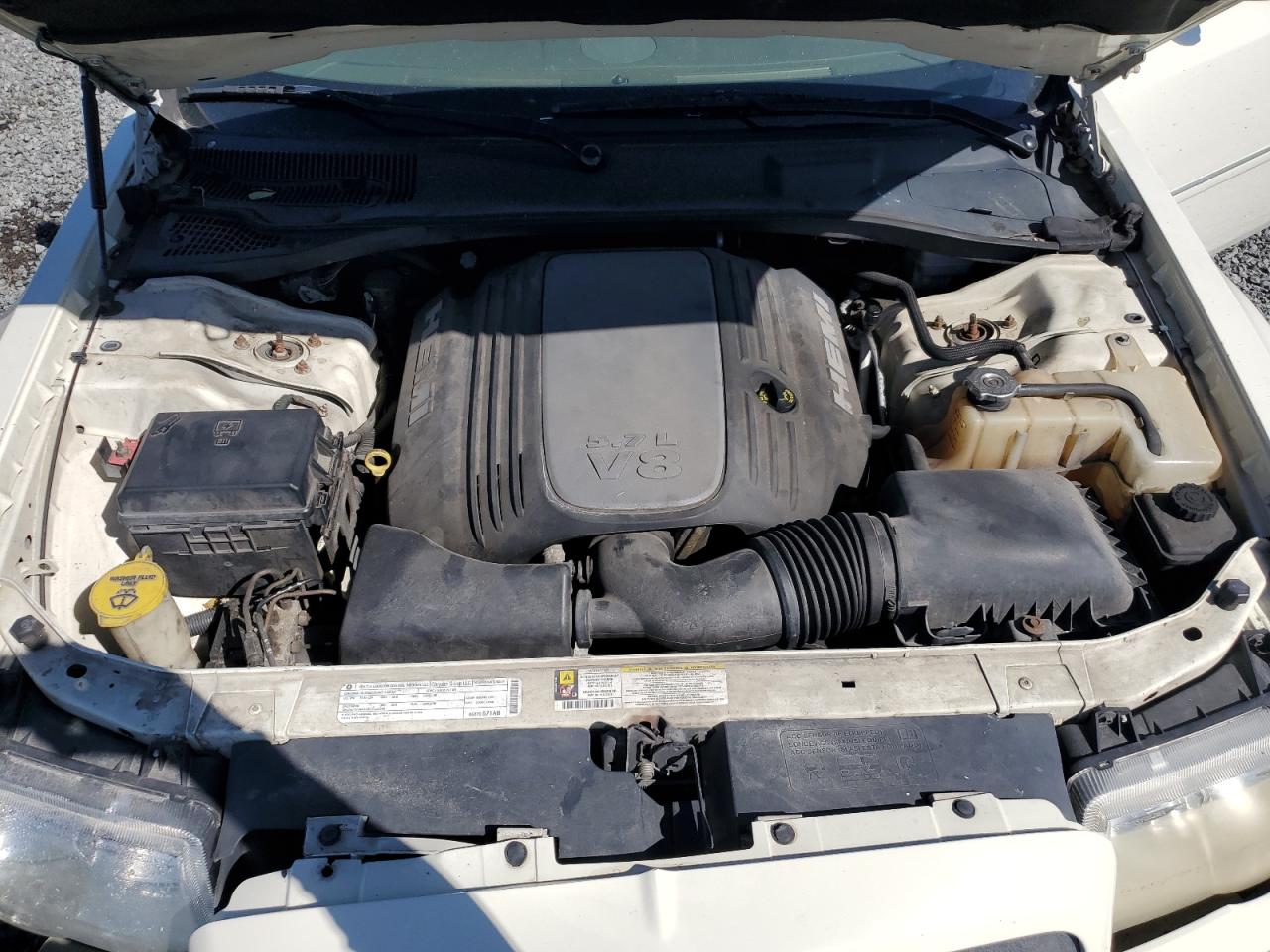 2009 Chrysler 300 VIN 2C3KA63T89H581047 Copart auction photo, water/flood / front end damage thumbnail 11