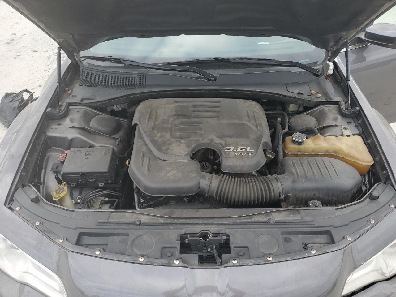 2016 Chrysler 300 VIN 2C3CCAAG4GH151441 Copart auction photo, front end damage thumbnail 11