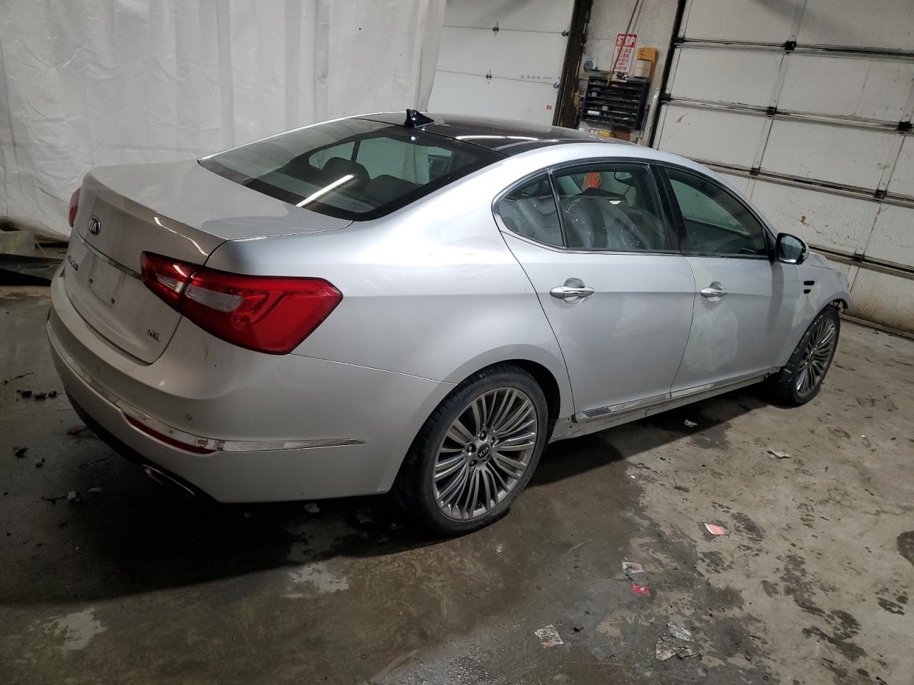 2016 KIA Cadenza VIN KNALN4D73G5207389 Copart auction photo, all over / front end damage thumbnail 3