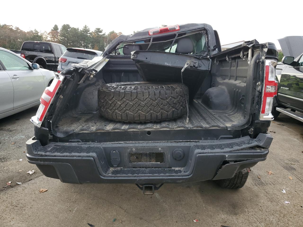 2017 Chevrolet Colorado VIN 1GCGTEEN2H1261403 Copart auction photo, rollover / all over damage thumbnail 6