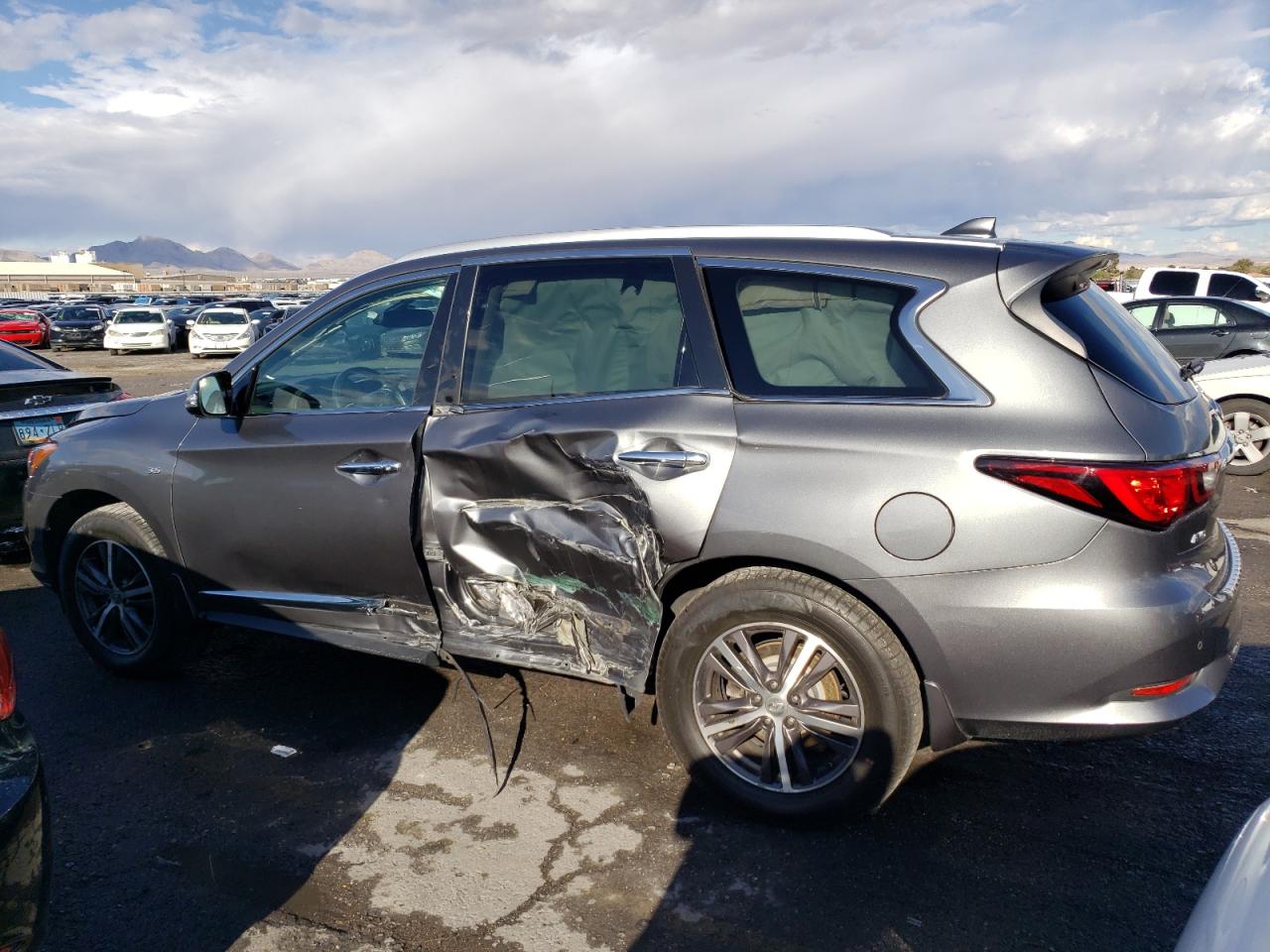 2019 Infiniti QX60 VIN 5N1DL0MM8KC530574 Copart auction photo, side damage thumbnail 2