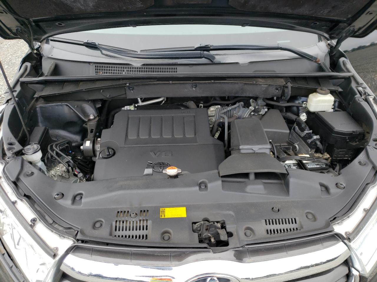 2016 Toyota Highlander VIN 5TDJKRFH4GS259405 Copart auction photo, front end damage thumbnail 12