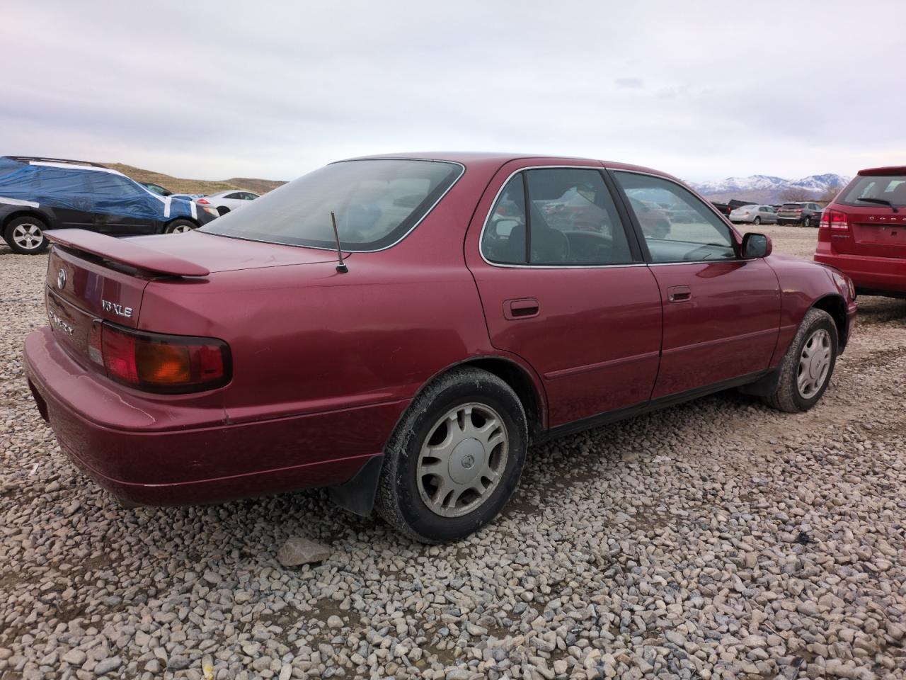 1995 Toyota Camry VIN 4T1GK13EXSU109353 Copart auction photo, front end damage thumbnail 3