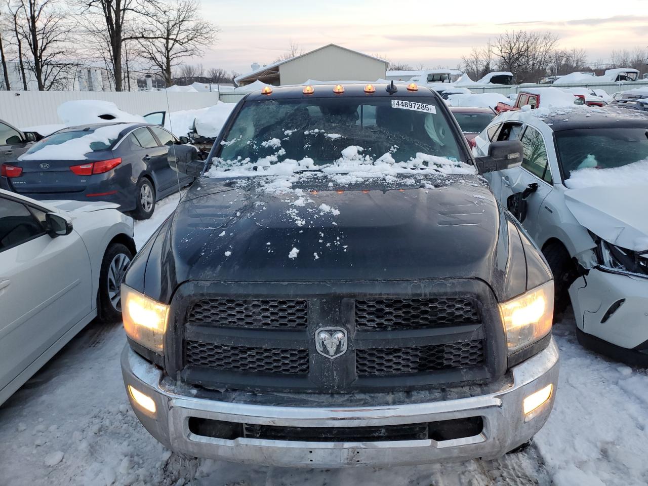 2018 RAM 2500 VIN 3C6UR5DJ9JG273059 Copart auction photo, side / front end damage thumbnail 5